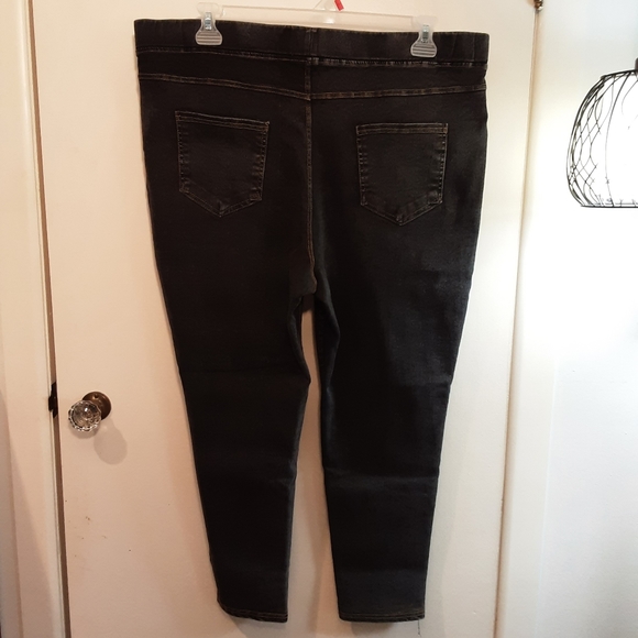 Pull on jeans👖 - Picture 2 of 7